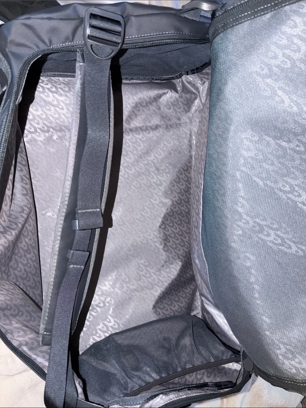 Baboon to the Moon Go Bag - Big 60L Grey NEVER USED